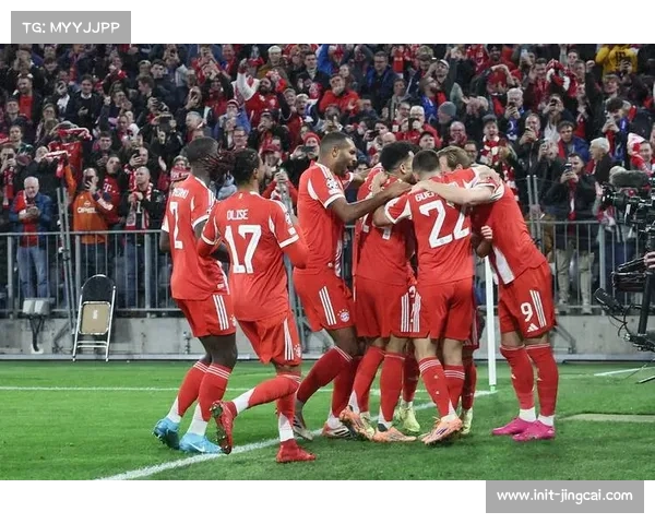 拜仁前锋迪亚斯因对阵巴黎时红牌动作被欧足联禁赛三场 拜仁前锋迪亚斯因对阵巴黎时红牌动作被欧足联禁赛三场