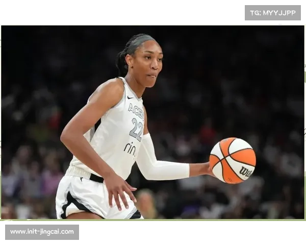 全明星赛温情时刻:阿德巴约掌镜记录威尔逊与队友的场外互动 全明星赛温情时刻:阿德巴约掌镜记录威尔逊与队友的场外互动