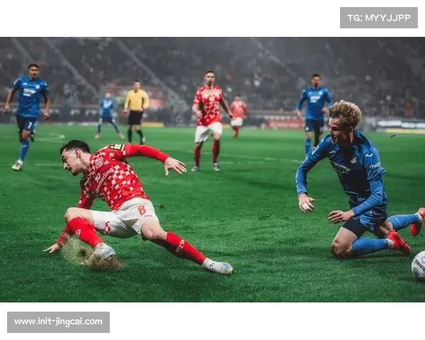 克拉马里奇点球命中后怒吼,霍芬海姆主场气势如虹 克拉马里奇点球命中后怒吼,霍芬海姆主场气势如虹